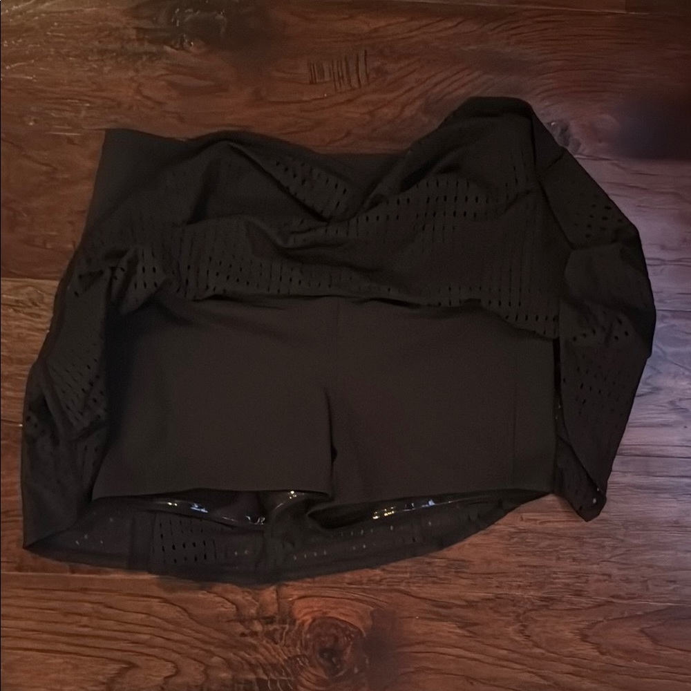 Athleta Black athletic Skirt size medium Never Worn - Picture 4 of 4